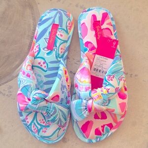 Lilly Pulitzer Slippers Sea Glass AQ Rainforest Retreat small medium